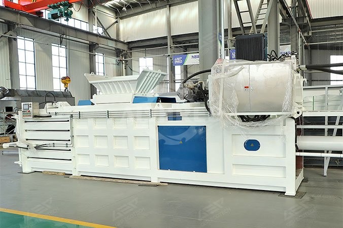 Presă hidraulică de balotat