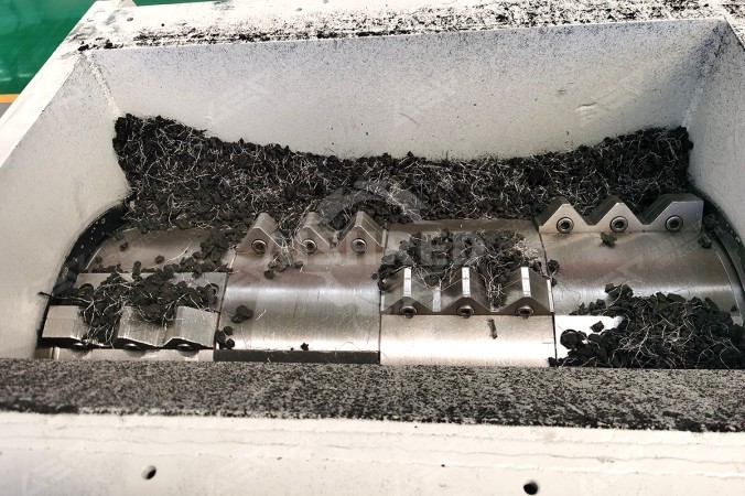 Rasper pentru anvelope